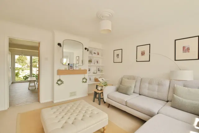Photo 3 — Queens Road, Littlestone, Kent, TN28