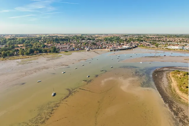The Walls, Manningtree, CO11, photo 3