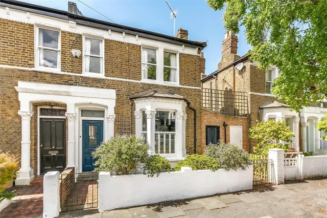 Octavia Street, London, 26 Octavia Street, SW11, photo 1