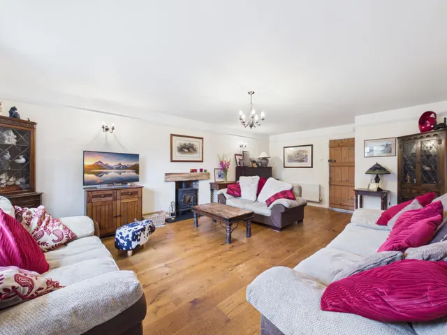 Photo 2 — Church Cottages, Silchester Road, Little London, RG26