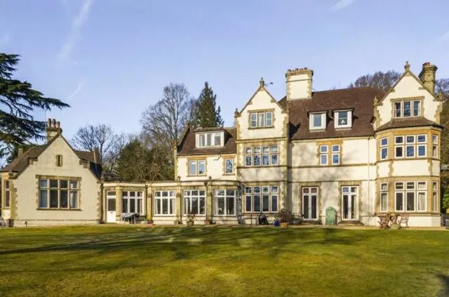 Clarewood Drive, Camberley, Surrey, GU15 3TE, photo 1