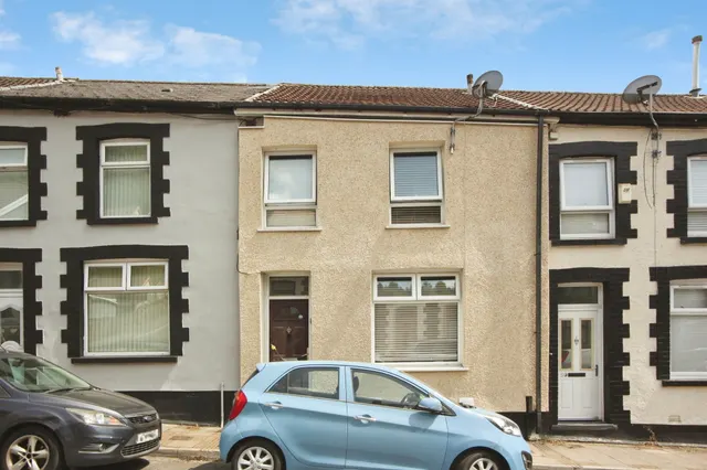 Deri Terrace, Ferndale, CF43, photo 1