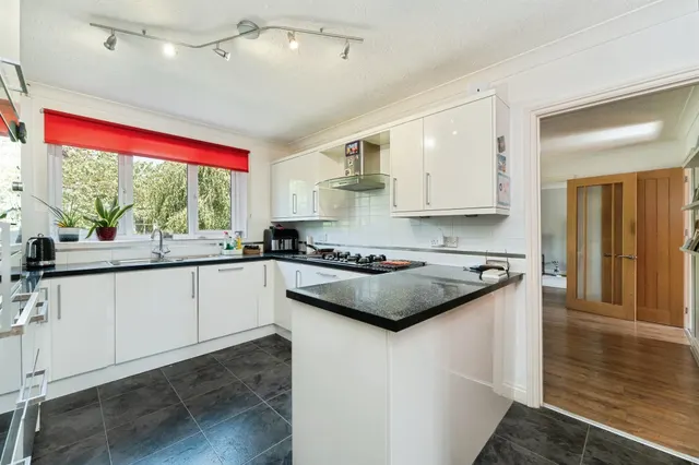 Thatchers Close, Huntingdon, PE26, photo 3