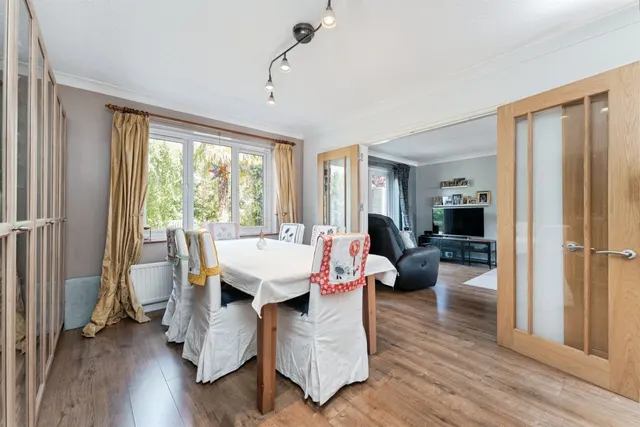 Thatchers Close, Huntingdon, PE26, photo 2