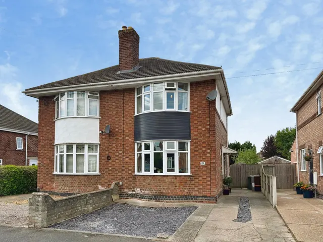 Harrington Avenue, Lincoln, LN6, photo 1