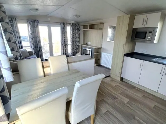 Towyn Road, Towyn, LL22, photo 2