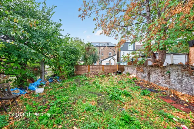 Robinson Road, London, SW17, photo 2