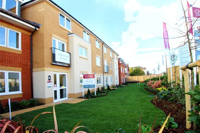 Victoria Road, Farnborough, GU14 7PN, photo 1