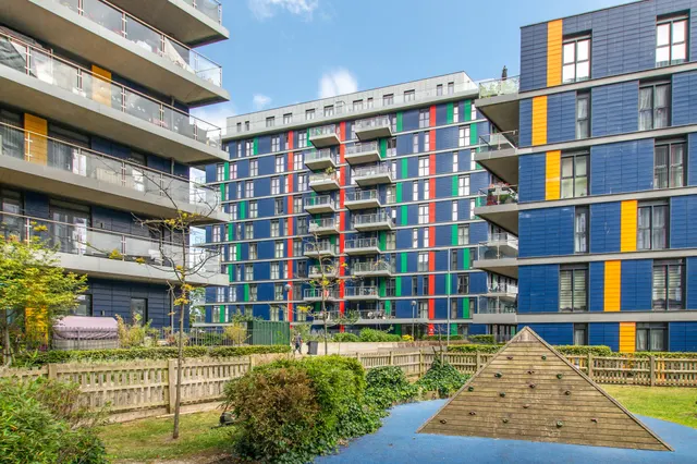 Photo 2 — Flat 36, Marsworth House, Hatton Road, Wembley