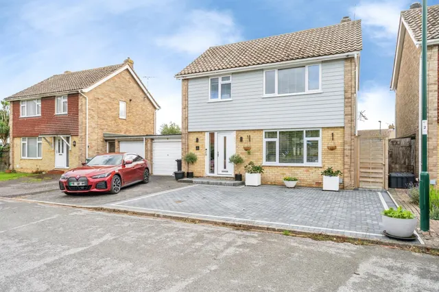 Merton Close, Bognor Regis, PO21, photo 1