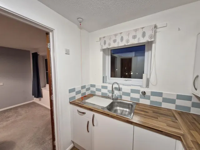 Lincoln Road, Peterborough, PE1, photo 2