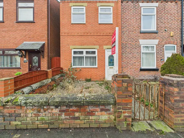 Clipsley Lane, Haydock, WA11, photo 1