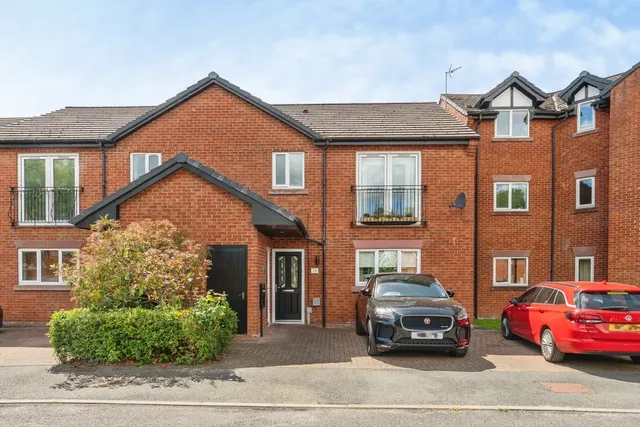 Chesterton Court, Chester, CH2, photo 1