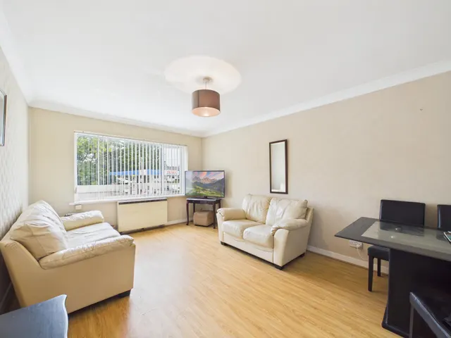 TynYParc Road, Rhiwbina, CF14, photo 2