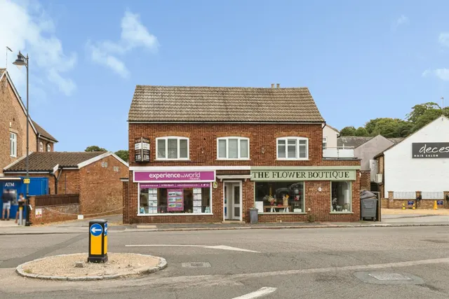 High Street, Woburn Sands, Milton Keynes, photo 1