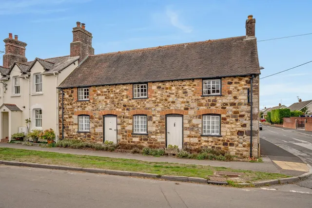High Street, Wool, BH20, photo 1