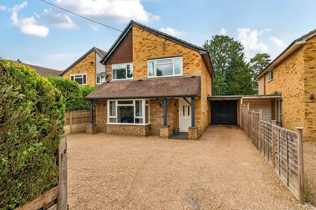 Ambleside Road, Lightwater, GU18, photo 1