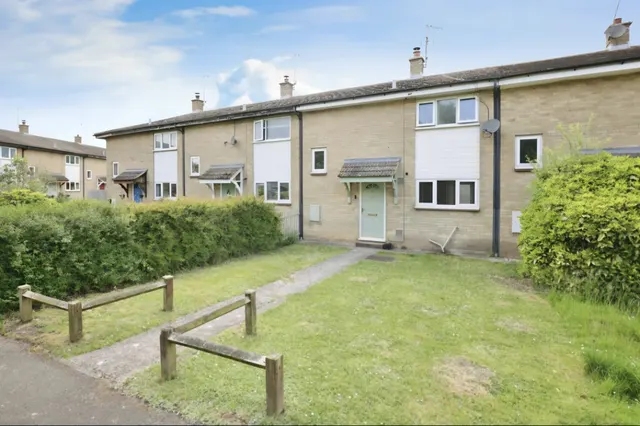 Falkland Place CV47, photo 1