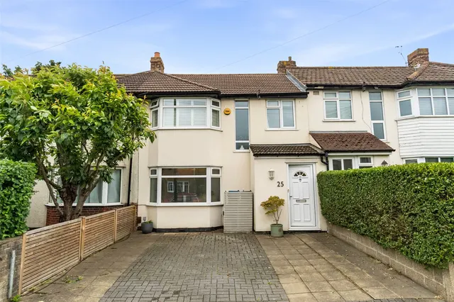 Warren Road, Twickenham, TW2 7DH, photo 1