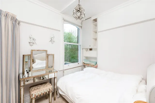1 bedroom flat — Bracewell Road, London, W10