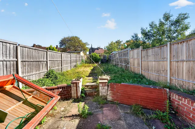 Dorchester Road, Morden, SM4, photo 2