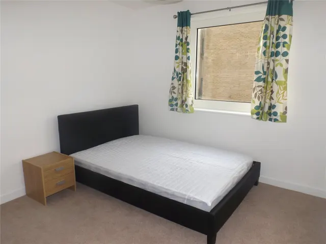 Photo 2 — Davaar House, Ferry Court, Cardiff, CF11