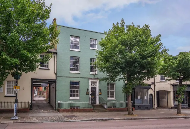 High Street, Berkhamsted, HP4