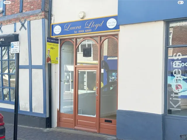 St. John Street, Newport Pagnell, MK16, photo 2