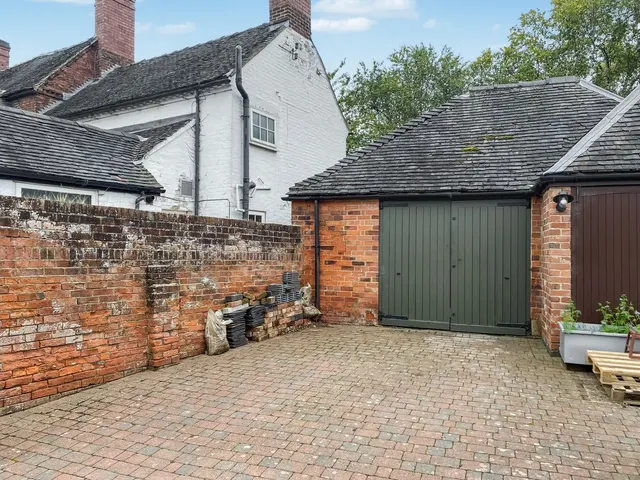 Brookside, Rolleston-on-Dove, photo 2
