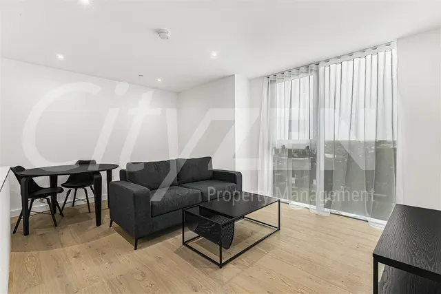Photo 2 — 37 Clarendon Road, Watford, WD17 1DJ
