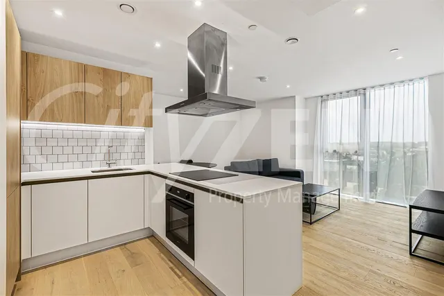 37 Clarendon Road, Watford, WD17 1DJ, photo 1