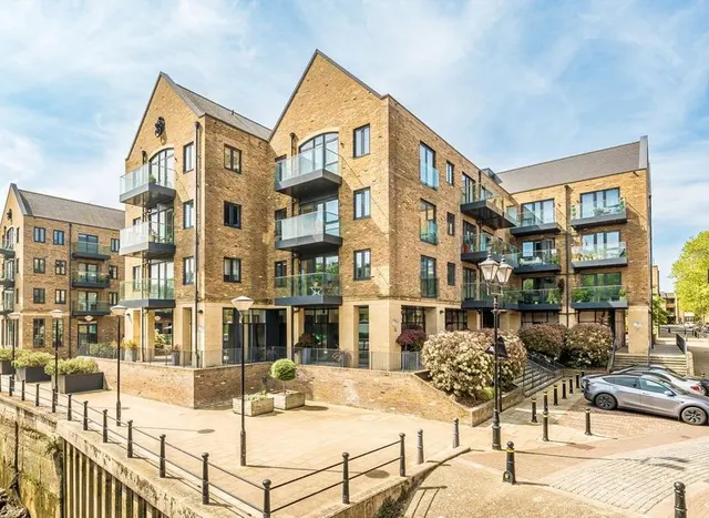 Swan Street, Old Isleworth, TW7, photo 1