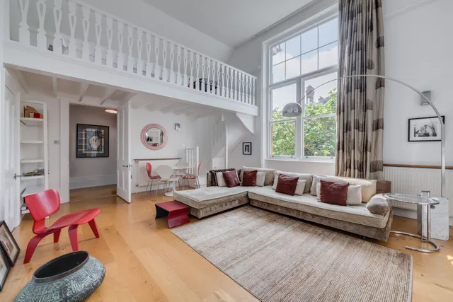 Fitzroy Road, London, NW1, photo 1