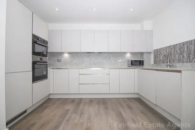 Tom Lake Way, Watford, WD19, photo 3