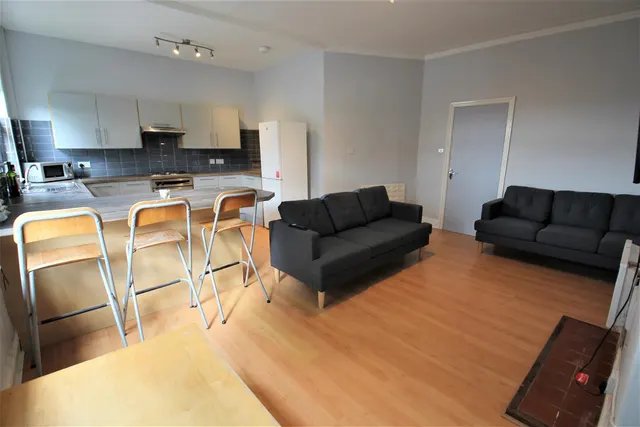 Kelso Road, Hyde Park, LS2, photo 1