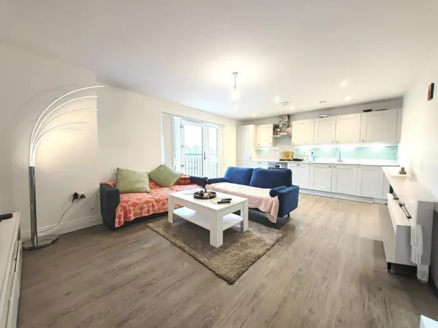 Ireland Road, Crowthorne, RG45, photo 3