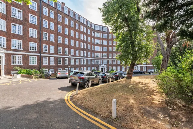 Eton Place, London, NW3, photo 1