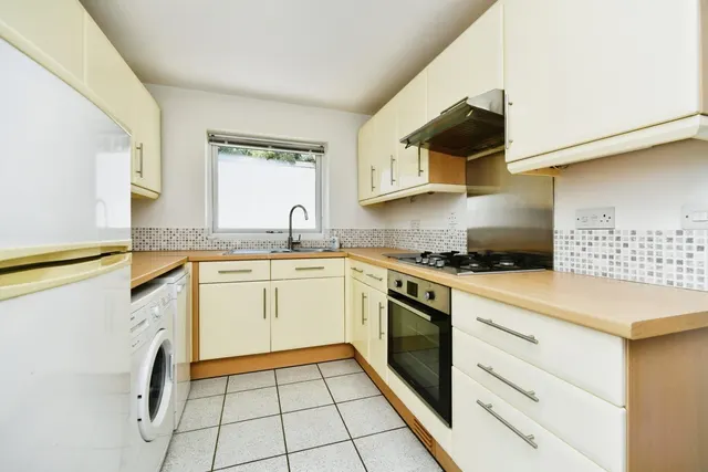 Lindfield Close, Saltdean, BN2, photo 3