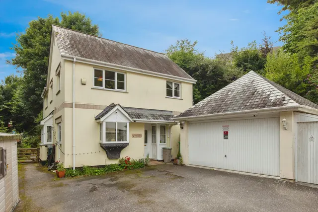 Orchard Grove, St. Austell, PL25, photo 1