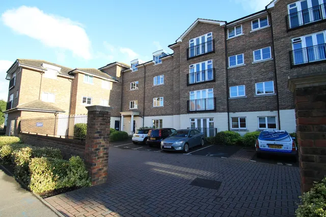 Trinity Court, Dartford, Kent, DA1, photo 1