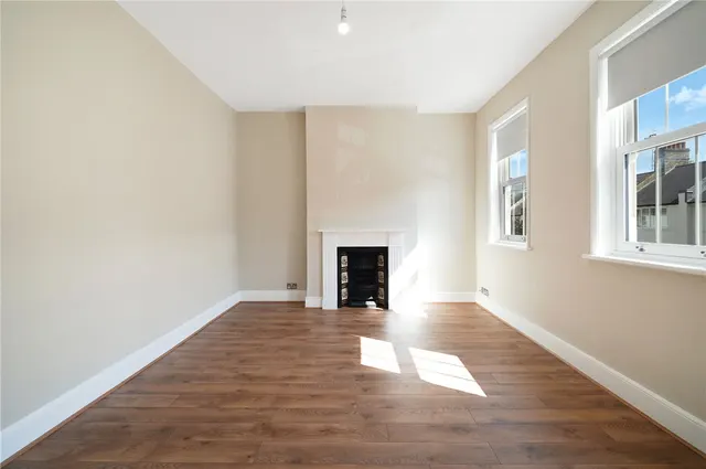 Racton Road, London, SW6, photo 1