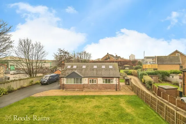 Wakefield Road, Ossett, West Yorkshire, WF5, photo 1
