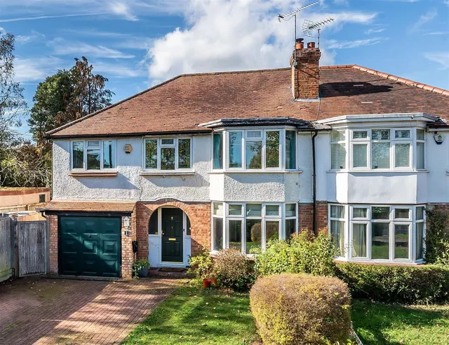 Raymead Way, Fetcham, KT22, photo 1