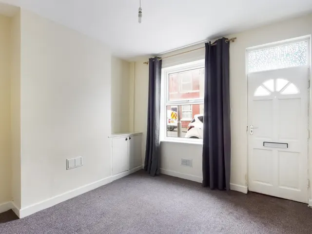 Selwyn Street, Rotherham, S65, photo 2