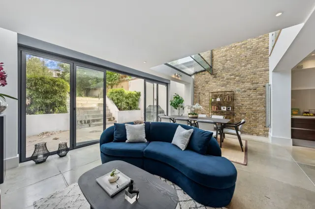 Spencer Road, London, SW18, photo 2