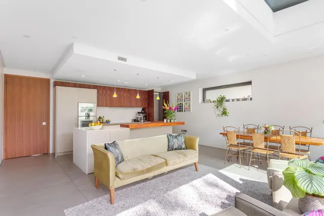 Cromwell Grove, London, W6, photo 2