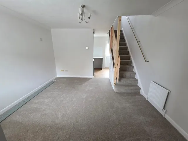 Eames Close, Aylesbury, HP20, photo 3
