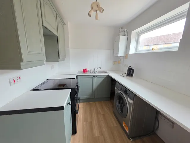 Eames Close, Aylesbury, HP20, photo 2