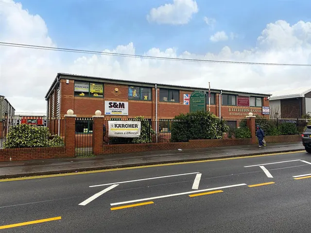 Canal Lane, Stoke-on-Trent, ST6, photo 1