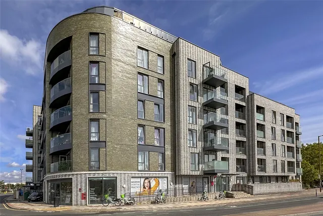 Photo 2 — Woolwich Road, SE7